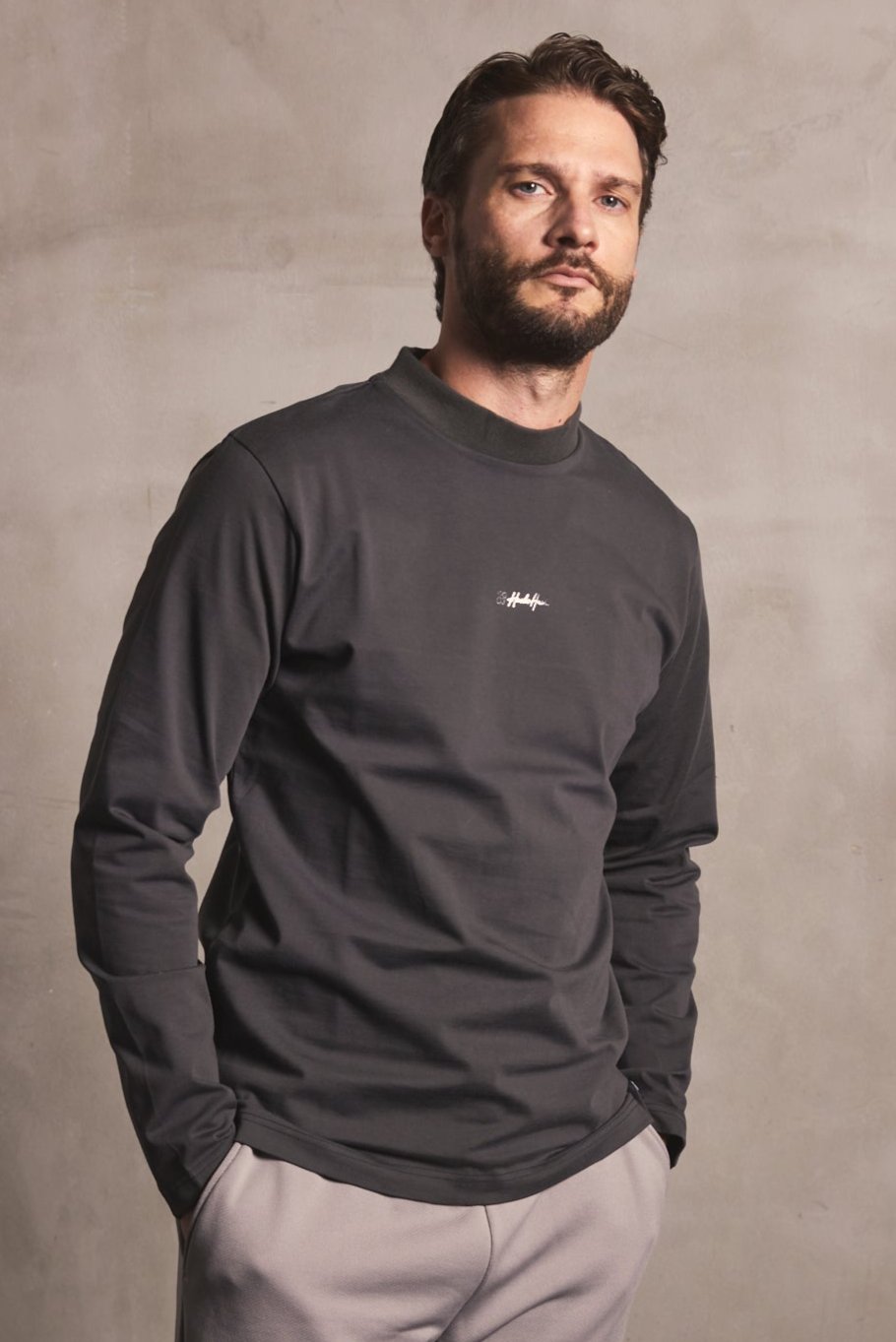 HIGH DENSITY MOCK NECK LONG SLEEVE TEE